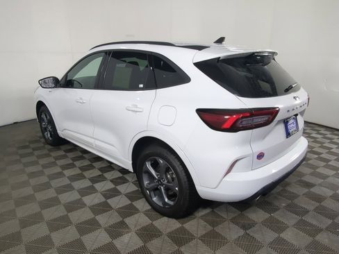 Used 2023 Ford Escape ST-Line image 13