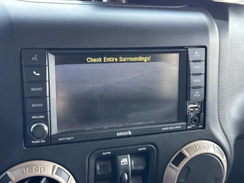 Used 2016 Jeep Wrangler Unlimited Sahara AWD/4WD image 34