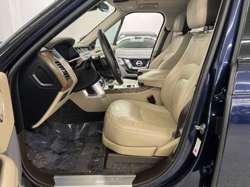 Used 2019 Land Rover Range Rover HSE AWD/4WD image 29