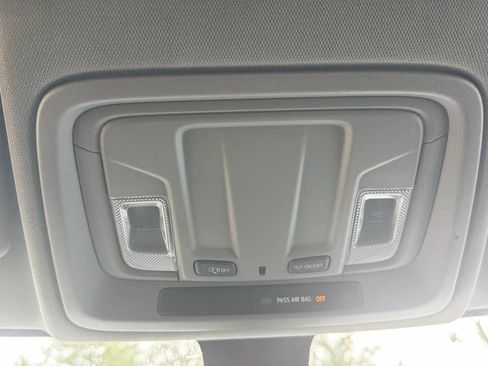 Used 2021 GMC Sierra 1500 2WD Reg Cab 140 2WD Reg Cab 14 w/ Convenience Package image 27