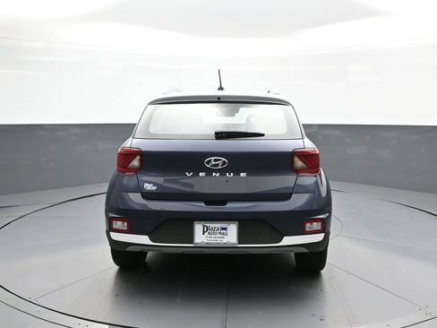 Certified 2023 Hyundai Venue Limited FWD image 7
