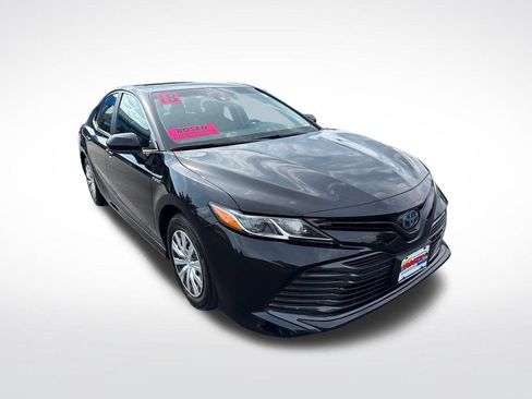 Used 2018 Toyota Camry LE FWD image 7