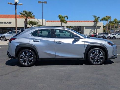 Used 2024 Lexus UX 250h FWD image 4