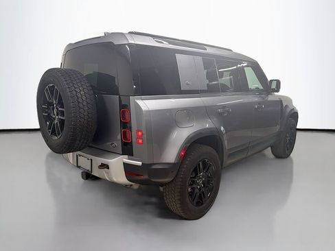 Used 2023 Land Rover Defender 110 AWD/4WD image 9