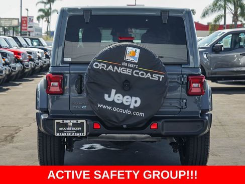 Used 2025 Jeep Wrangler Sahara w/ Safety Group image 5