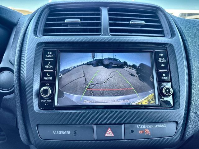 Used 2025 Mitsubishi Outlander Sport ES AWD/4WD image 17