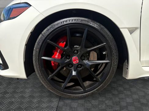 Used 2023 Honda Civic Type R image 13