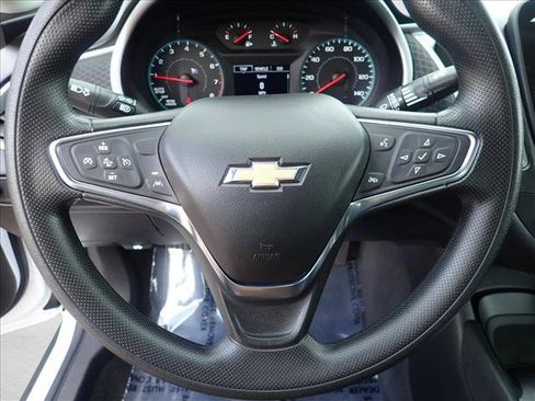 Used 2024 Chevrolet Malibu LS image 11