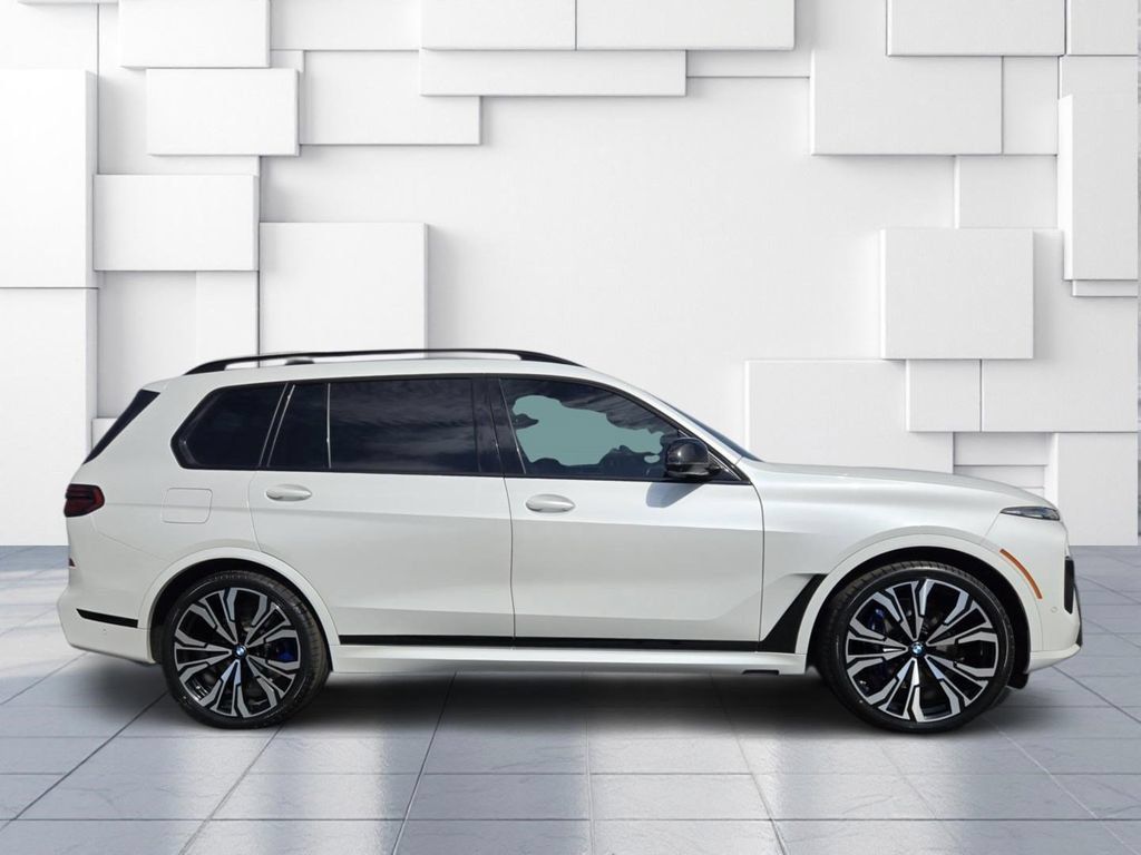 Certified 2024 BMW X7 M60i w/ Executive Package AWD/4WD image 4