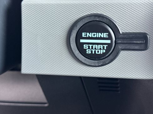 Used 2023 Ford Bronco Badlands image 26