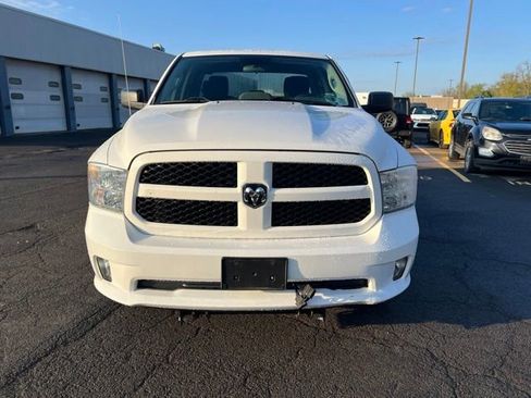 Used 2019 RAM 1500 Express w/ Express Value Package AWD/4WD image 6