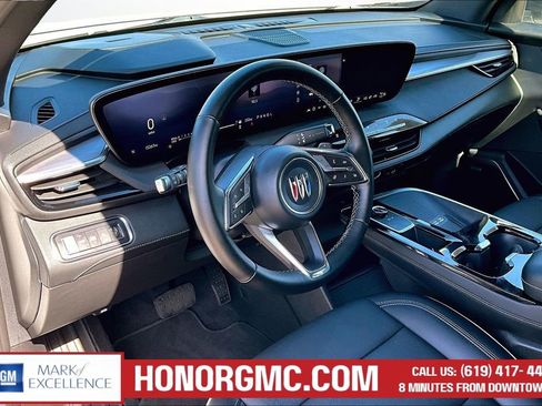 Used 2025 Buick Enclave Preferred image 17