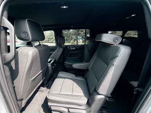 Used 2024 Chevrolet Suburban Premier w/ Max Trailering Package AWD/4WD image 12