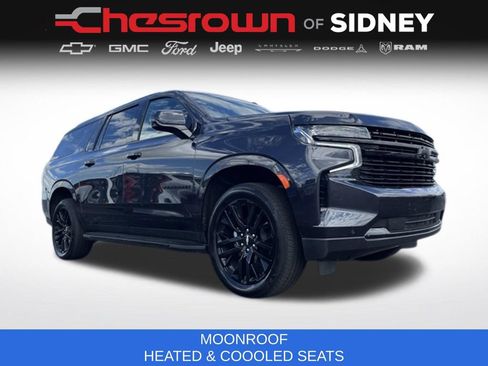 Used 2023 Chevrolet Suburban RST w/ Sport Performance Package AWD/4WD image 11
