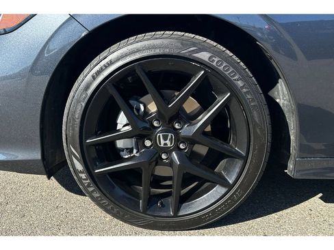Used 2025 Honda Civic Sport image 10