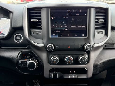 Used 2024 RAM 2500 Big Horn AWD/4WD image 28
