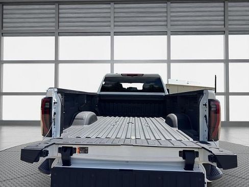 Used 2026 GMC Sierra 2500 AT4 AWD/4WD image 12