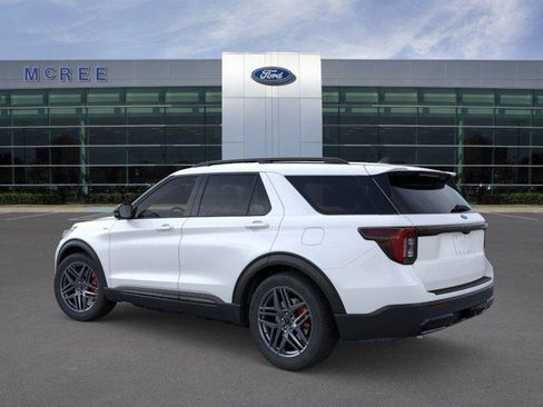 New 2026 Ford Explorer ST-Line w/ ST-Line Street Pack RWD image 4