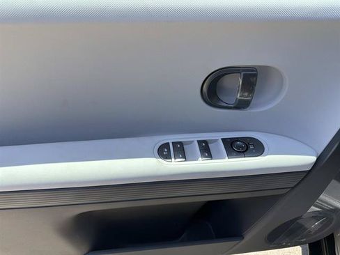 New 2026 Hyundai Ioniq 5 SEL RWD image 13