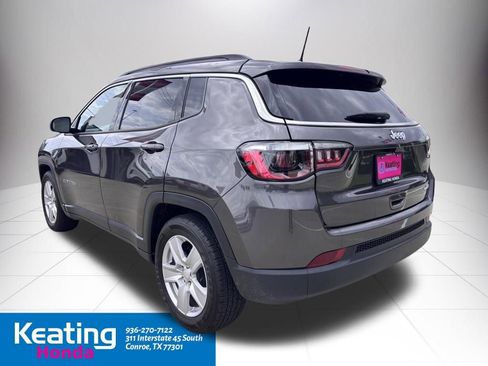 Used 2022 Jeep Compass Latitude image 9