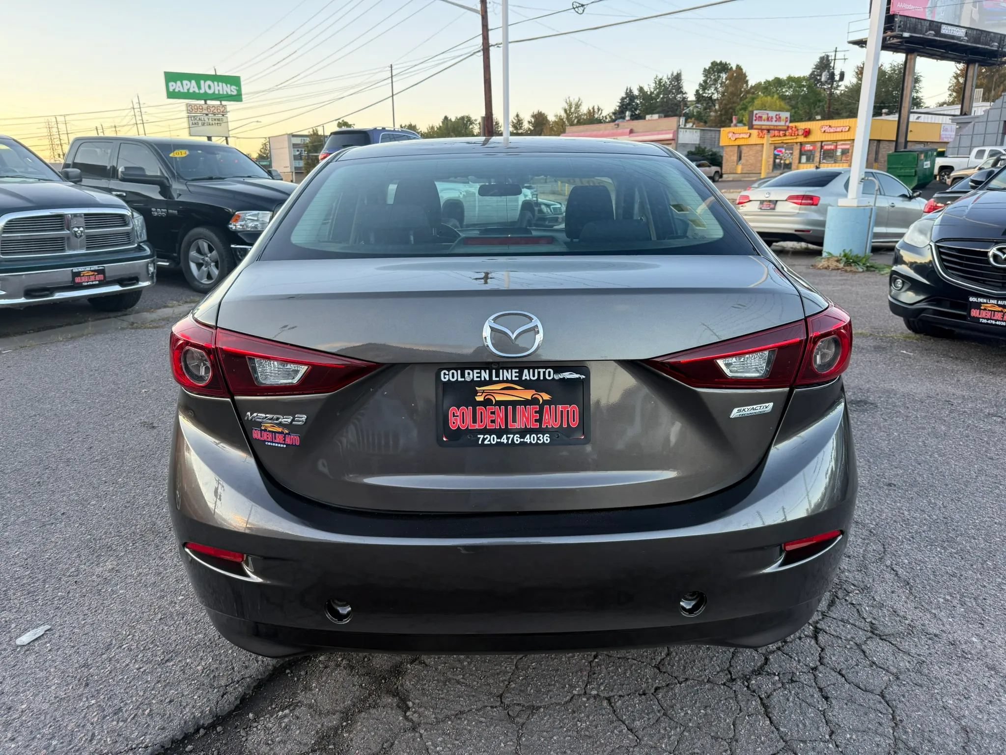 Used 2016 MAZDA MAZDA3 i Sport FWD image 6