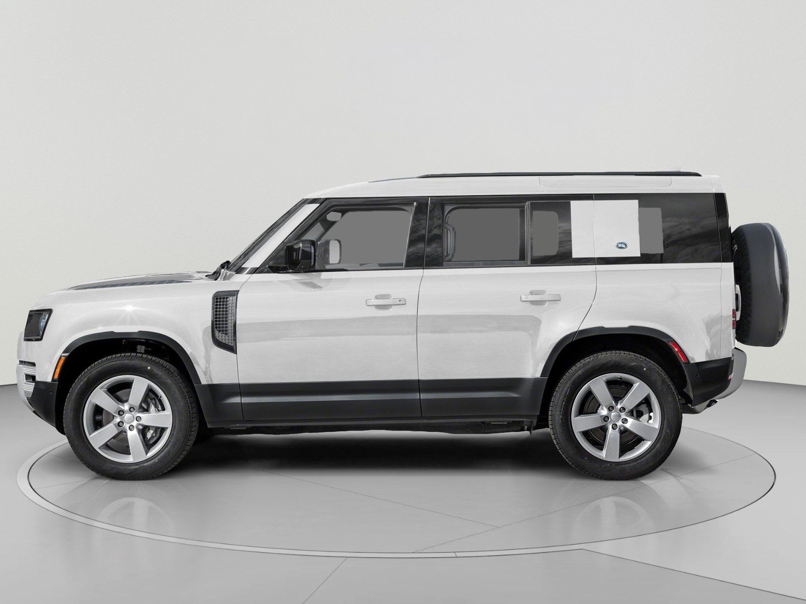Used 2025 Land Rover Defender 110 S AWD/4WD image 3