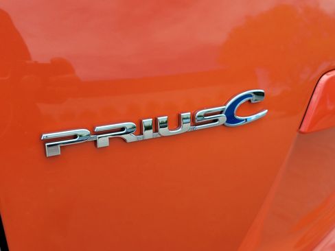 Used 2012 Toyota Prius C One FWD image 7