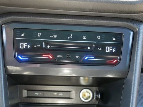 Certified 2023 Volkswagen Tiguan SEL R-Line AWD/4WD image 27