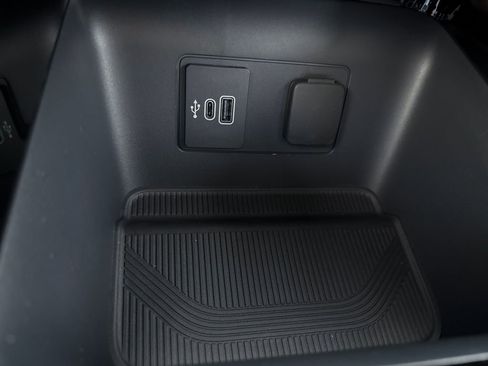 New 2026 Ford Explorer Platinum w/ LUX Leather Package image 34