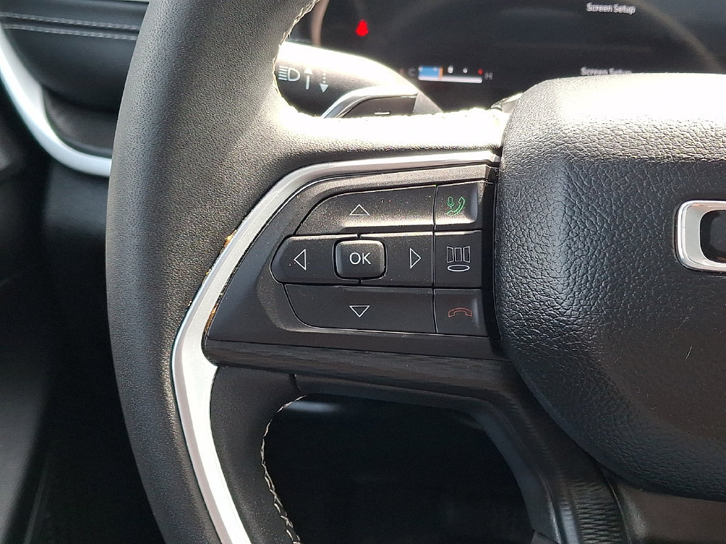 Used 2023 Jeep Grand Cherokee Laredo X AWD/4WD image 21