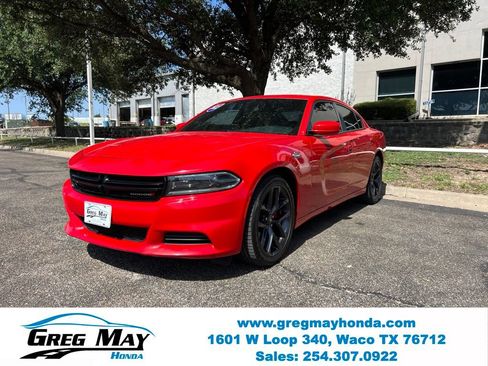 Used 2022 Dodge Charger SXT RWD image 3