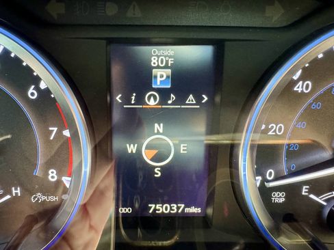 Used 2016 Toyota Highlander XLE w/ Protection Package #3 AWD/4WD image 25