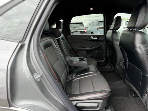 Used 2024 Ford Escape ST-Line w/ Tech Pack #1 AWD/4WD image 18