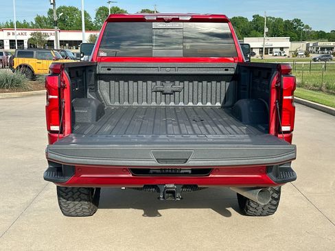 Used 2026 Chevrolet Silverado 2500 High Country w/ High Country Premium Package AWD/4WD image 24