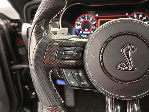 Used 2020 Ford Mustang Shelby GT500 w/ Technology Package image 27