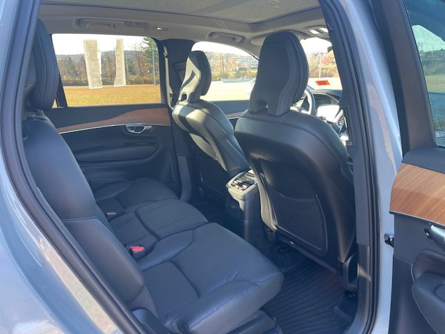 Used 2024 Volvo XC90 T8 Plus AWD/4WD image 13
