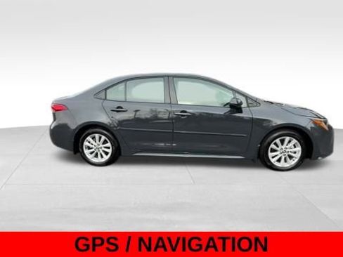 Used 2025 Toyota Corolla LE image 8