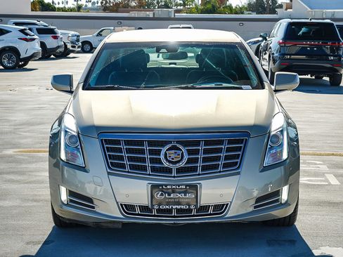Used 2013 Cadillac XTS Luxury w/ Driver Awareness Package image 2