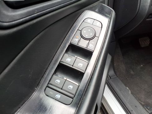 Used 2024 Nissan Rogue S AWD/4WD image 12