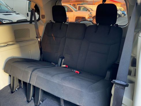 Used 2016 Dodge Grand Caravan SE w/ Quick Order Package 29E SE image 10