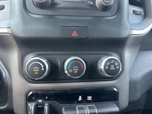 Used 2021 RAM 2500 Big Horn AWD/4WD image 19