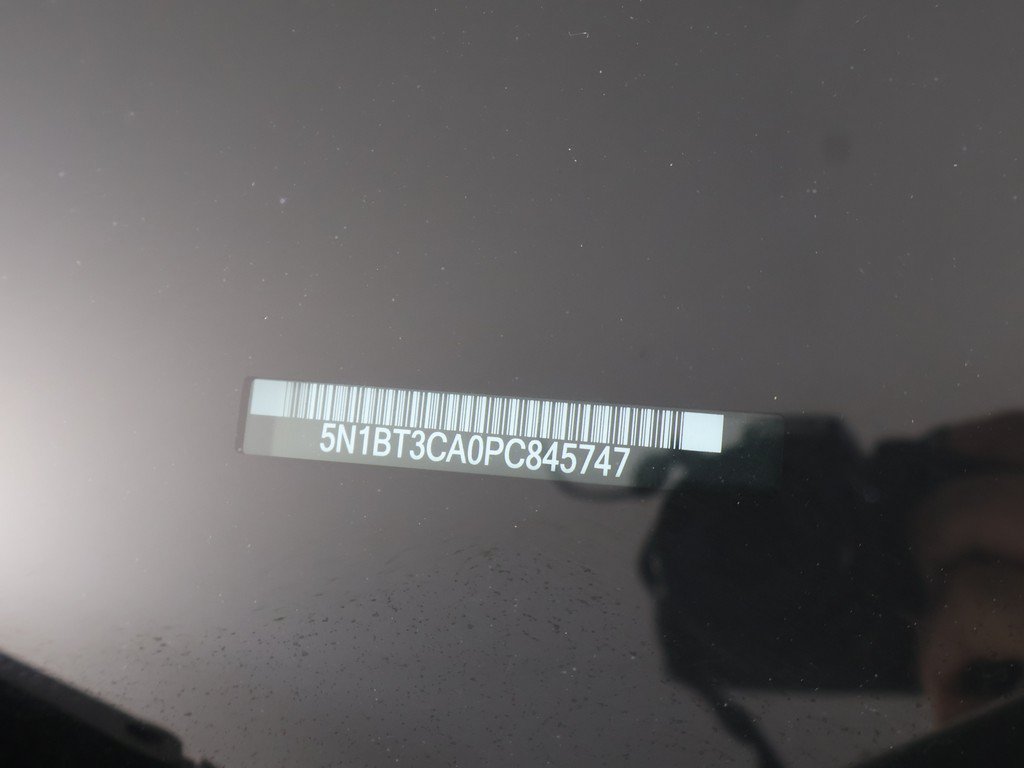 Used 2023 Nissan Rogue SL FWD image 51