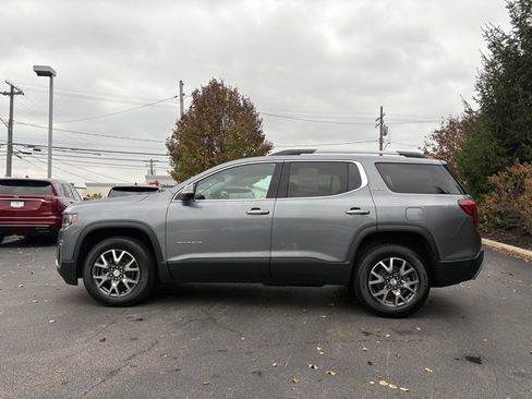 Used 2020 GMC Acadia SLE w/ Driver Convenience Package image 2