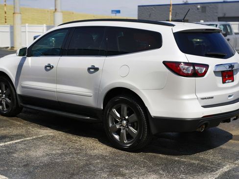 Used 2017 Chevrolet Traverse LT FWD image 6