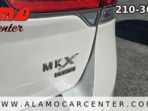 Used 2012 Lincoln MKX FWD image 12