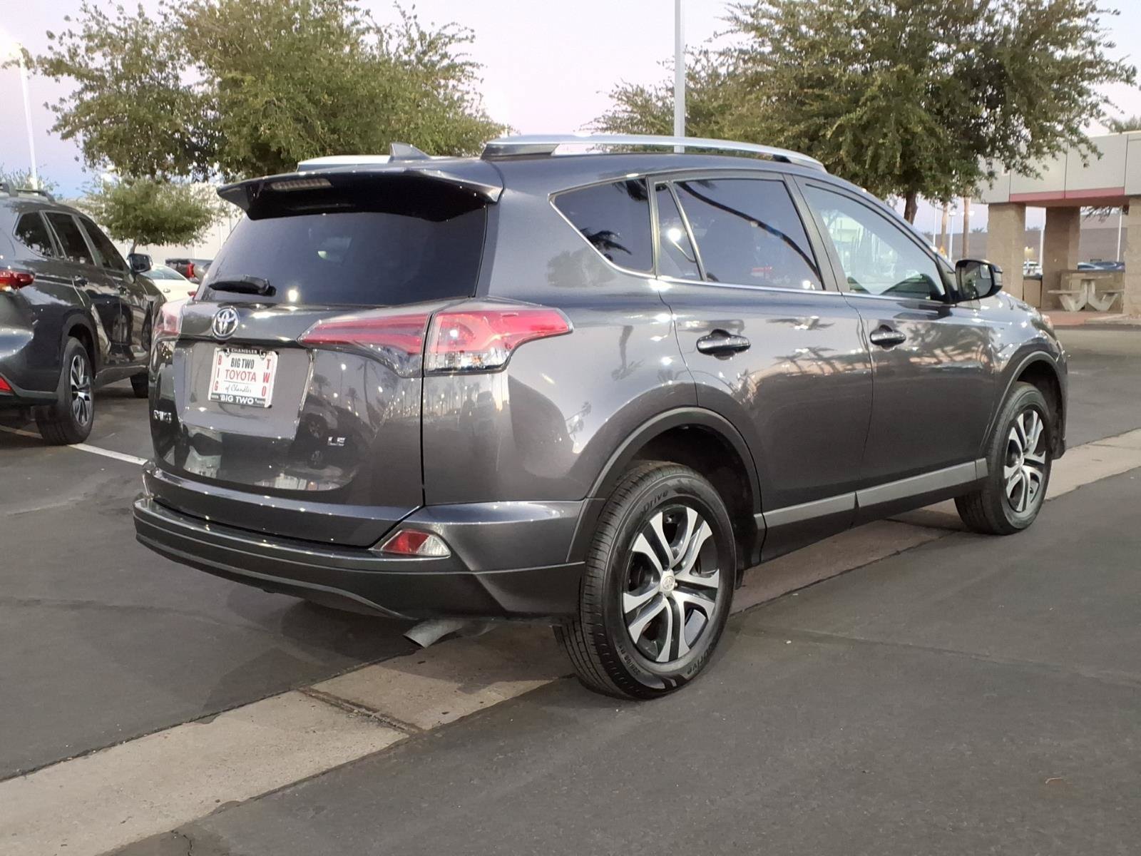 Used 2016 Toyota RAV4 LE FWD image 4