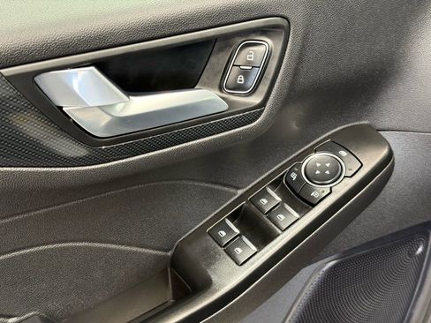 Used 2025 Ford Escape ST-Line image 14