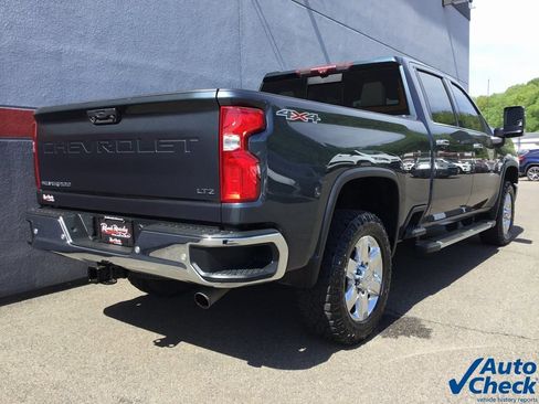 Used 2020 Chevrolet Silverado 3500 LTZ w/ LTZ Premium Package image 10