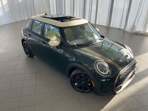 Certified 2024 MINI Cooper S w/ MINI Resolute Edition image 35