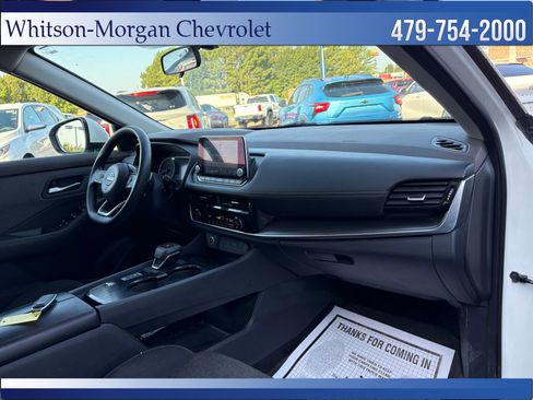 Used 2023 Nissan Rogue SV FWD image 32
